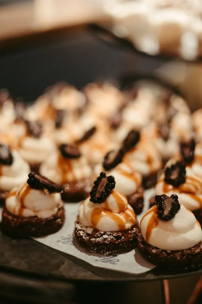 Caramel mini tarts